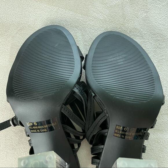 Qupid NWOB Black Strappy Open Toe Clear Glitter Chunk Heels Size 6 Ankle Strap - Picture 6 of 6